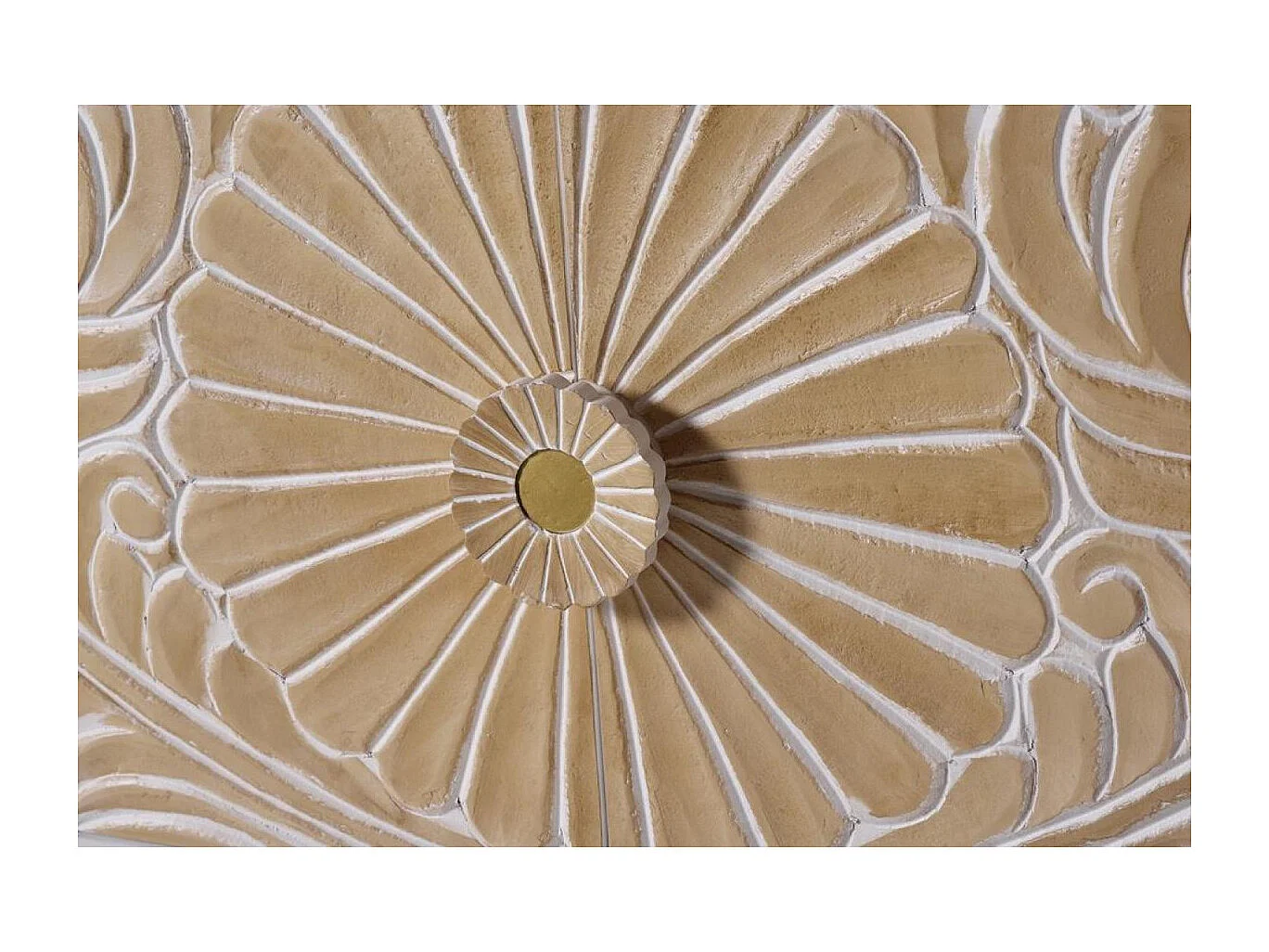 Meuble TV en manguier blanc avec touches dorées