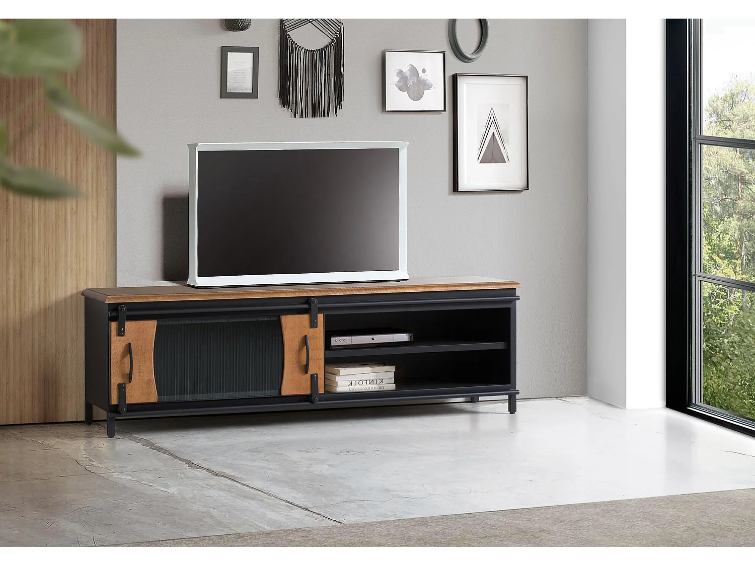 TV-meubel in hout, manguier en metaal