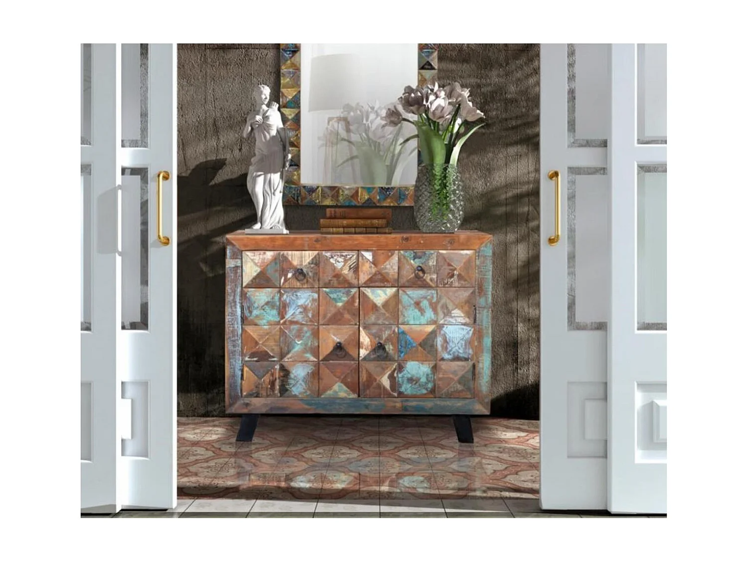 Commode exclusive en bois recyclé multicolore