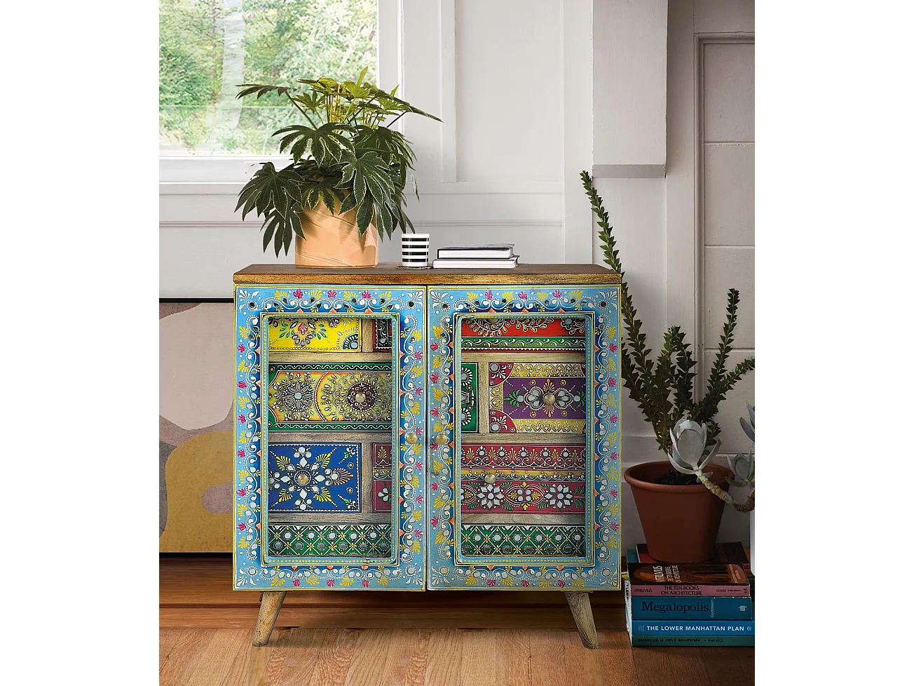 Commode en bois manguier peint à la main
