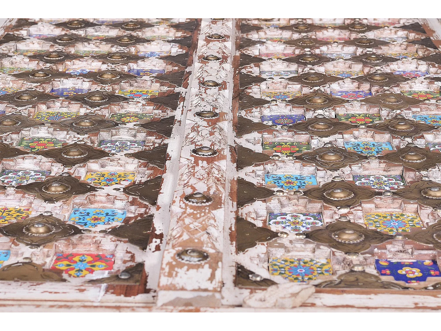 Schrank aus Mangoholz