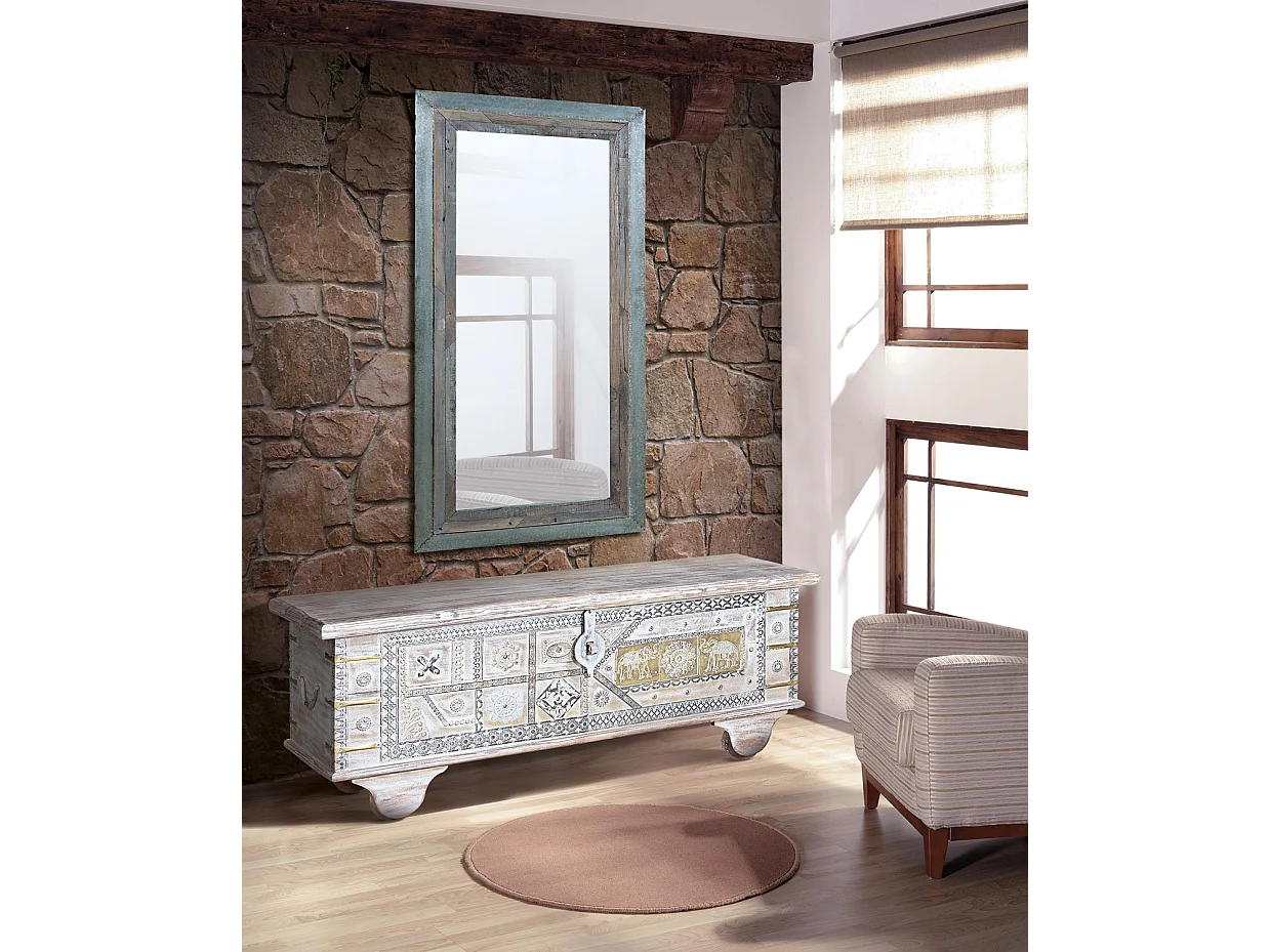 Coffre en bois de manguier blanc vieilli