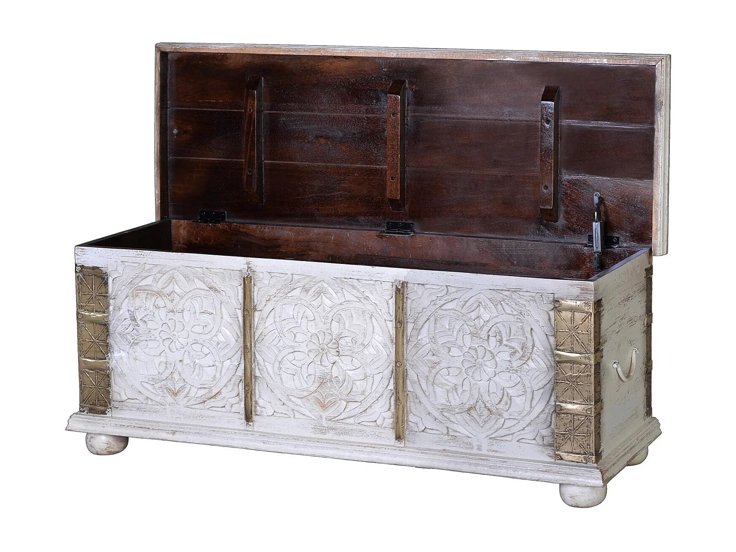 Coffre ancien en bois de manguier blanc