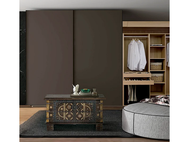 Coffre en bois de manguier marron foncé