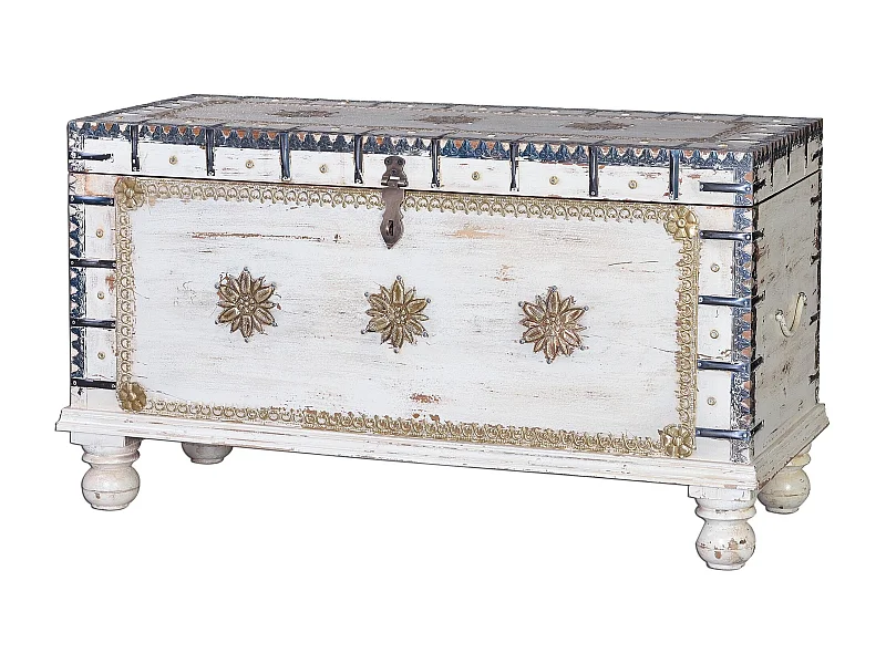 Coffre ancien en bois de manguier blanc cassé