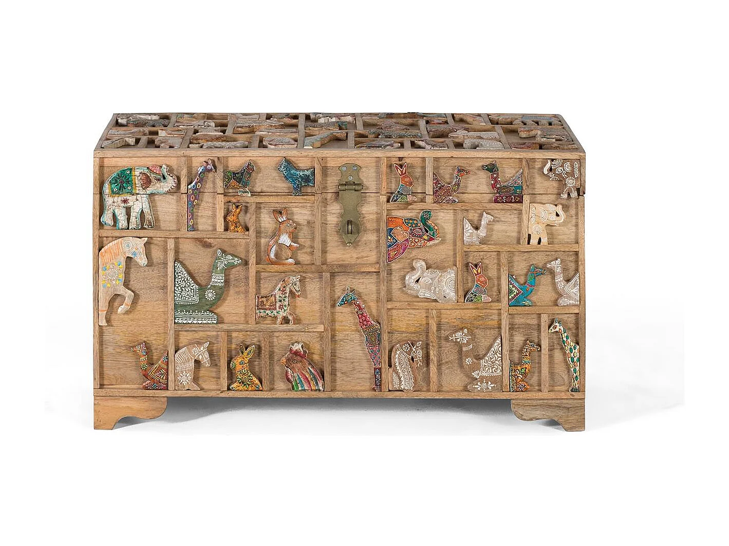 Coffre en bois de manguier avec détails originaux