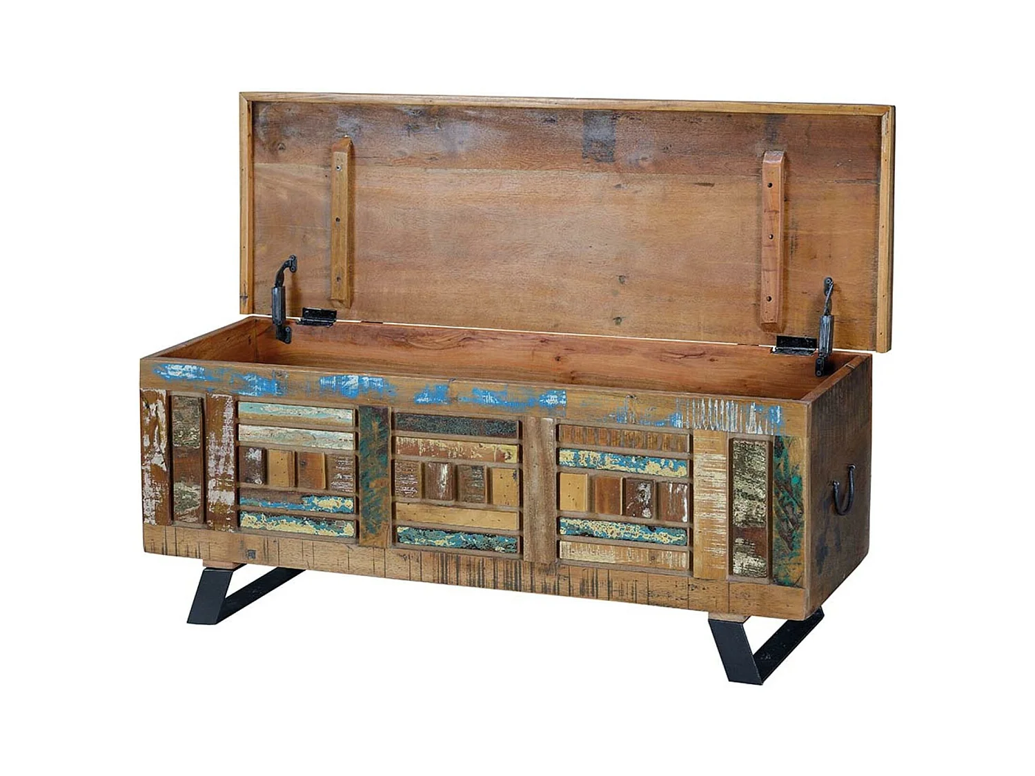 Truhe aus recyceltem Holz