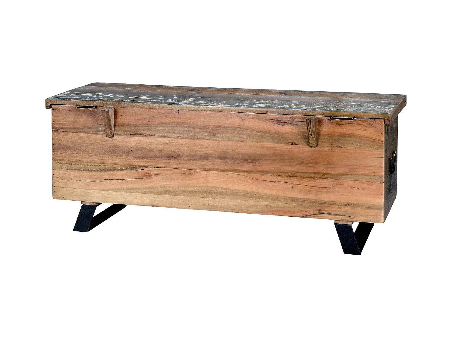 Truhe aus recyceltem Holz