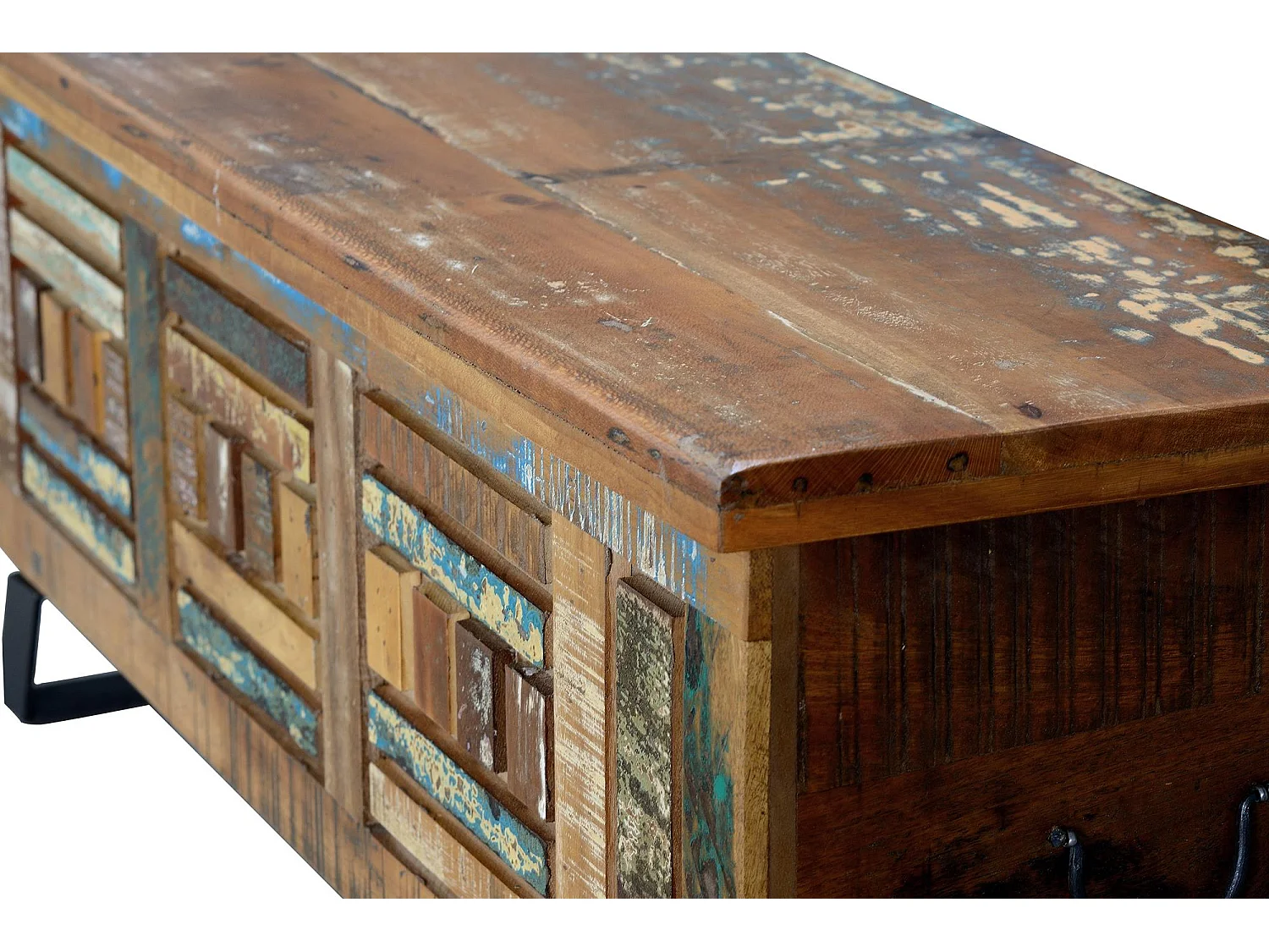 Cassapanca in legno di riciclo e piedi in metallo