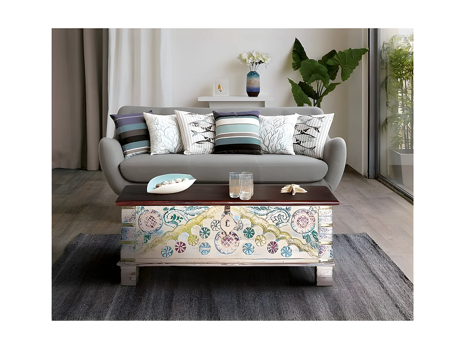 Coffre en bois de manguier multicolore