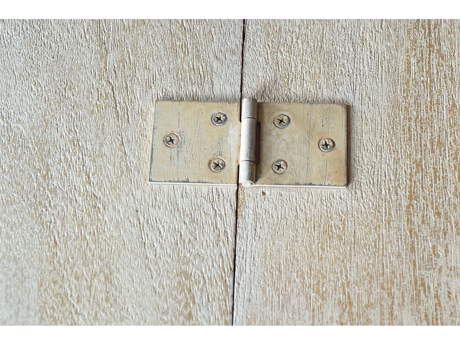 Coffre en bois de manguier blanc vieilli