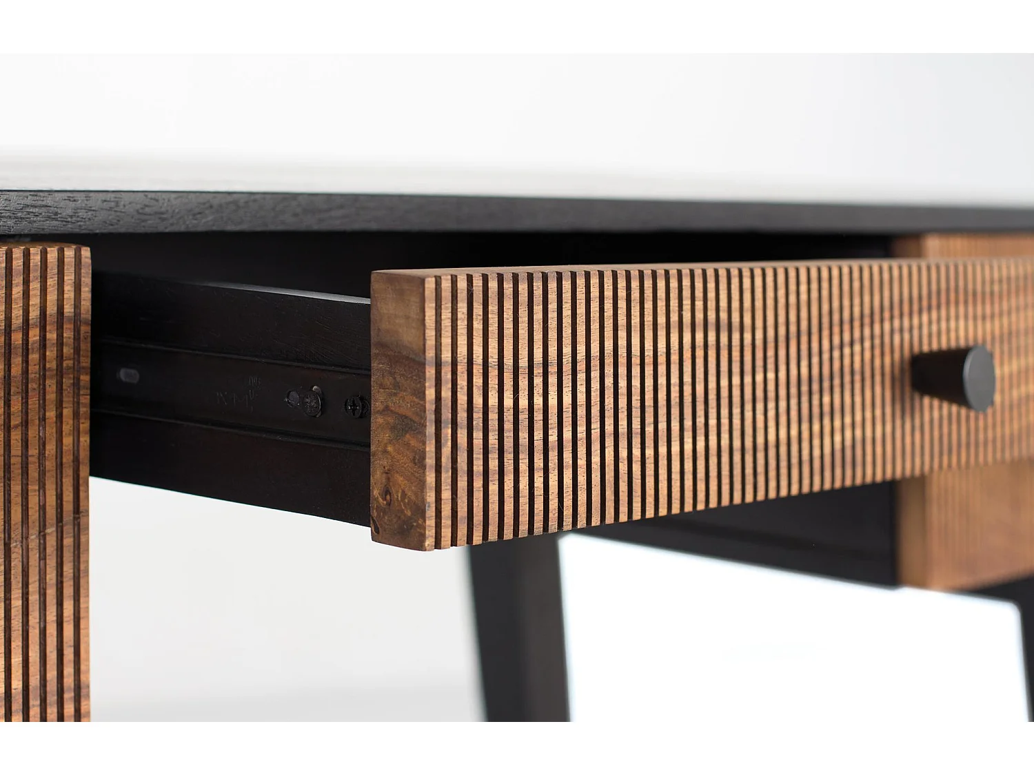 Bureau en bois de manguier 132 cm, style rustique moderne - 76 x 132 x 50