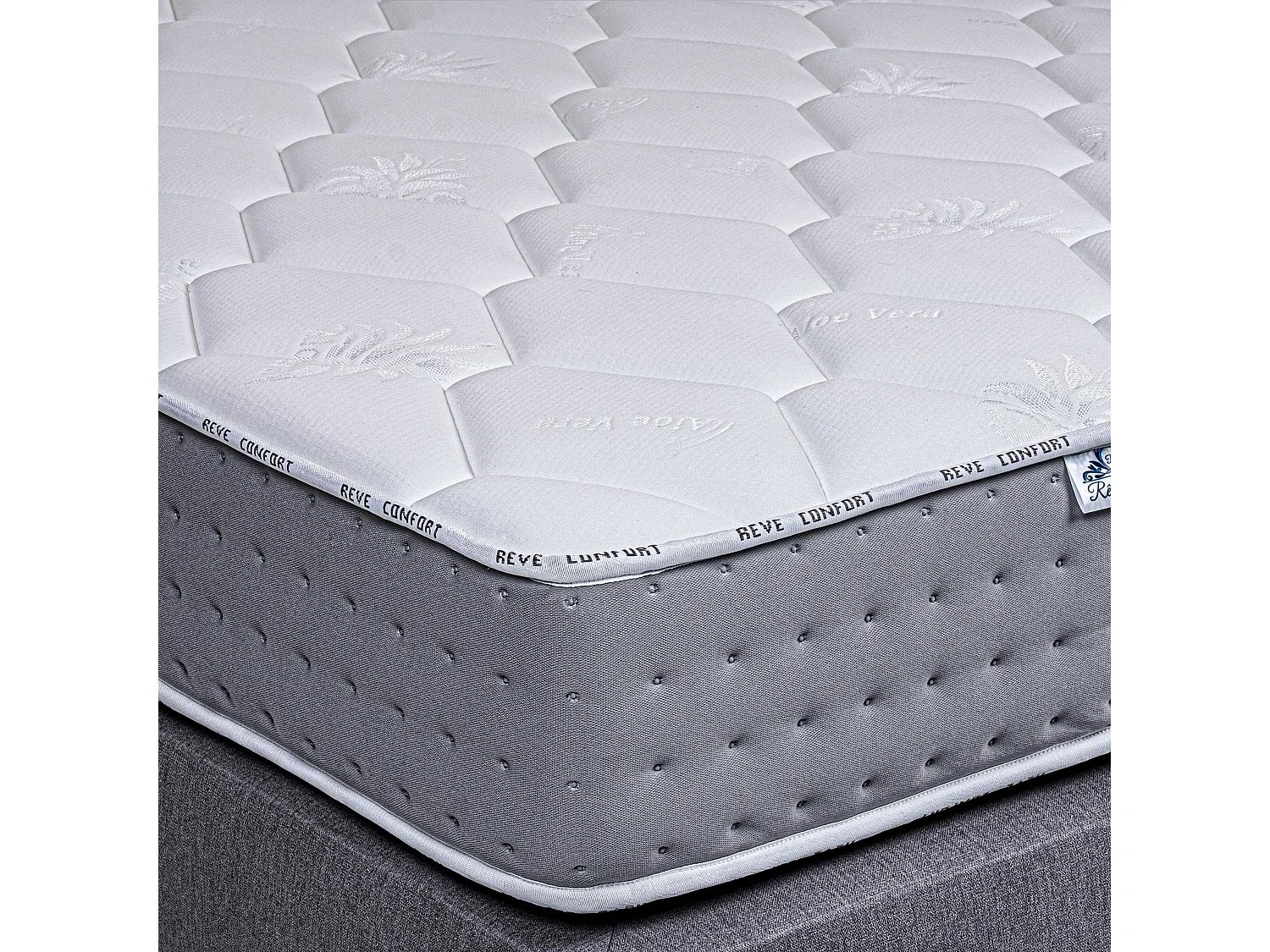 Matelas 140x200 cm, Sakina, 24cm, Ressorts Ensachés, Mousse Haute Densité, Soutien ferme