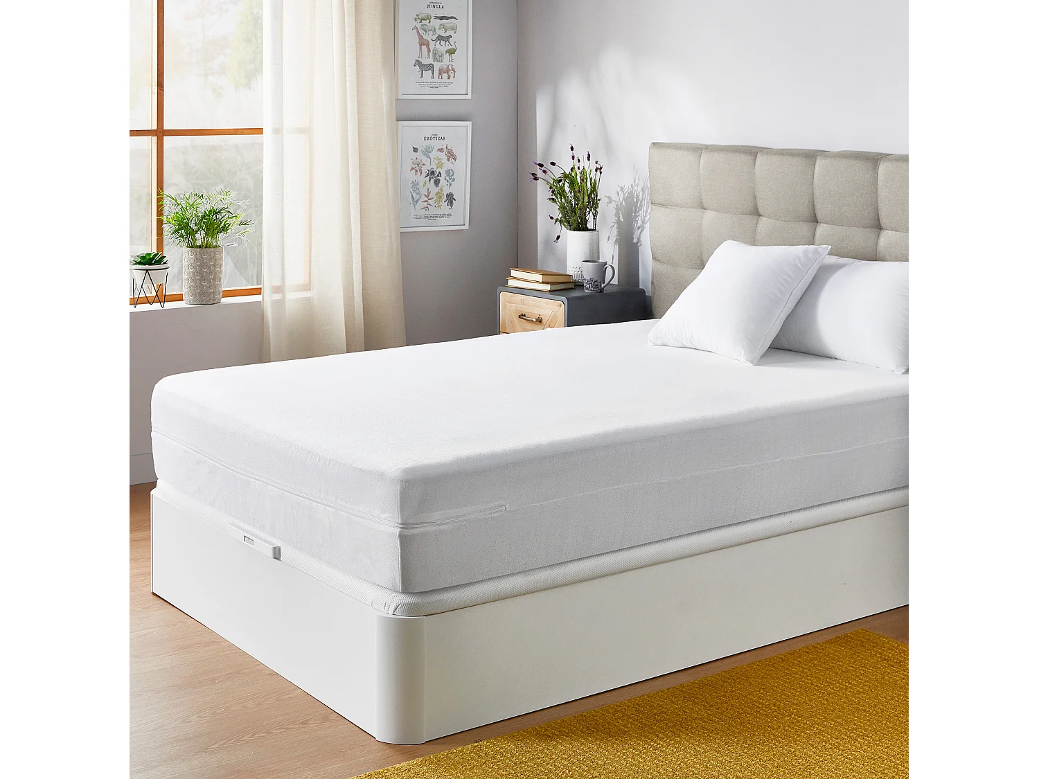 Couvre-matelas en microfibre éponge dermoprotecteur
