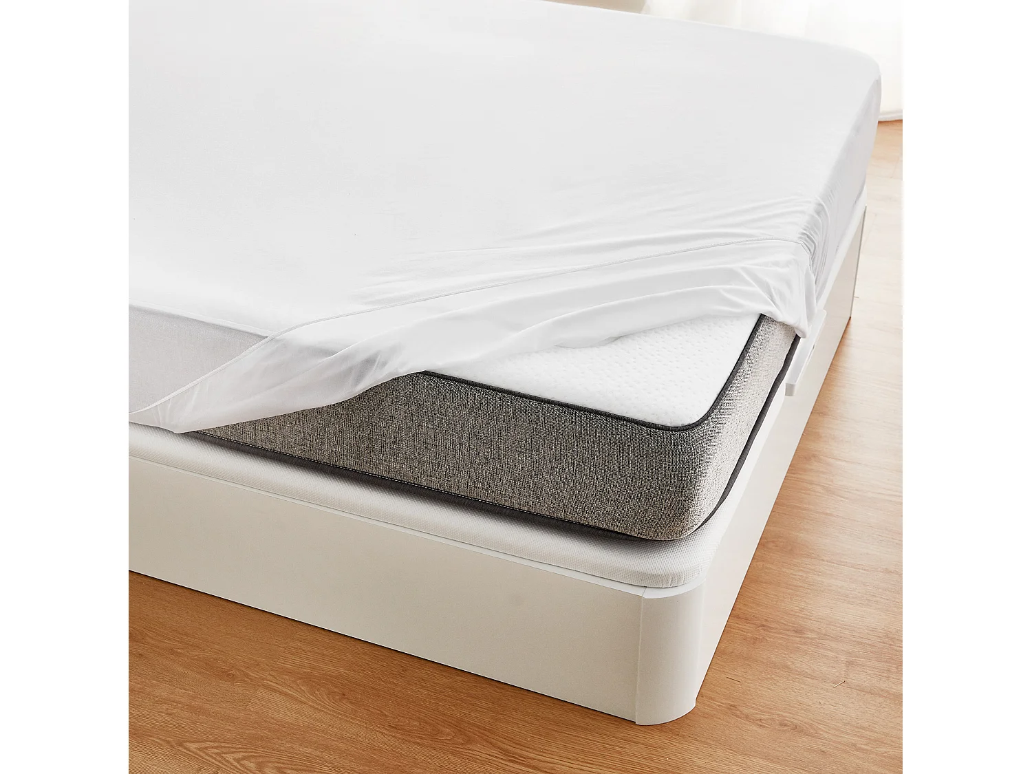 Protège-matelas antiallergique, antifluide et extra doux