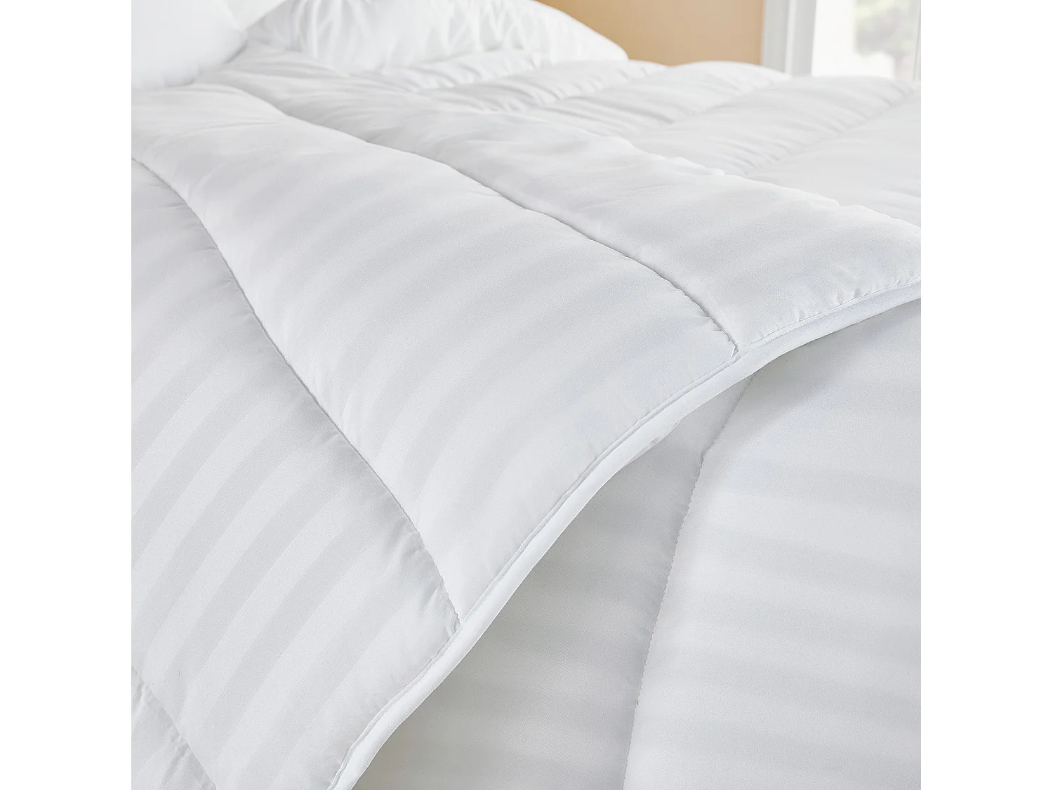 Piumino invernale in fibra antiallergica 400gr