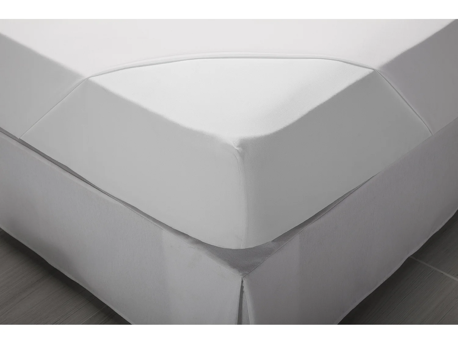 Drap-housse blanc 135 x 200 cm en percale de coton 200 fils, ESSENTIAL PIKOLIN HOME