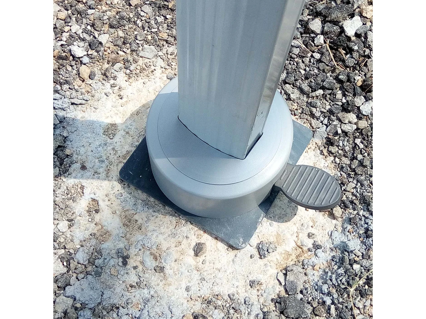 Gniazdo uziemienia MCW-A96 do parasoli