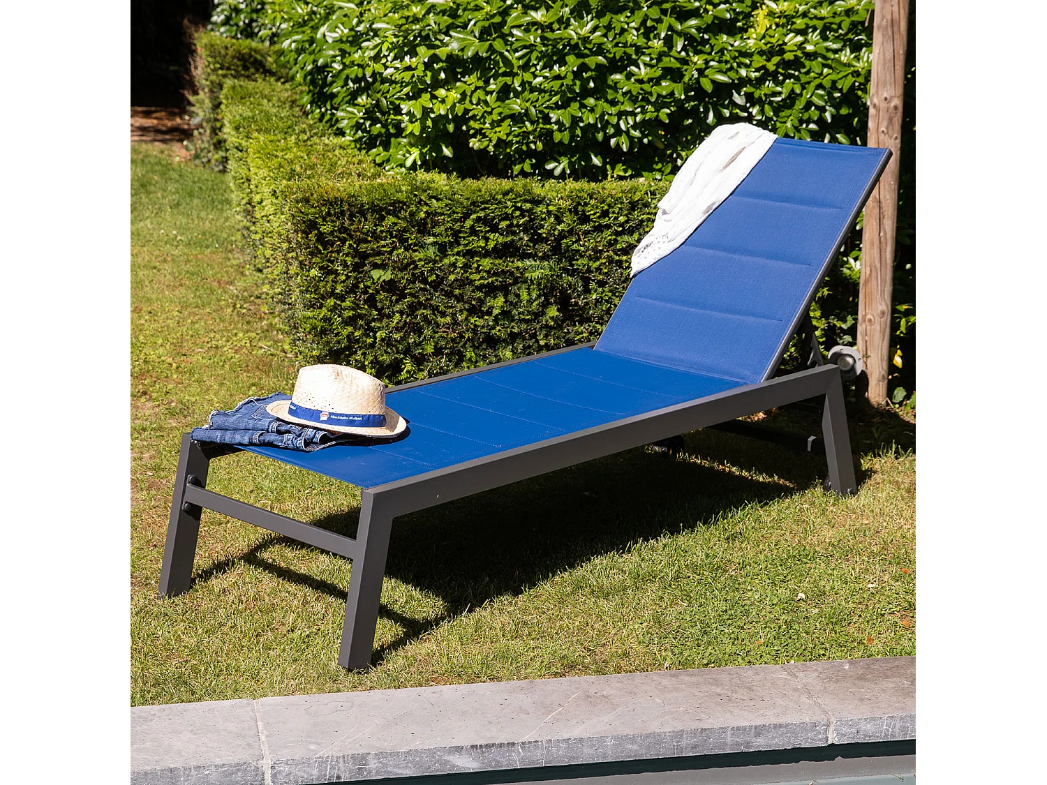 Bain de soleil BARBADOS en textilène bleu foncé - aluminium anthracite - HAPPY GARDEN