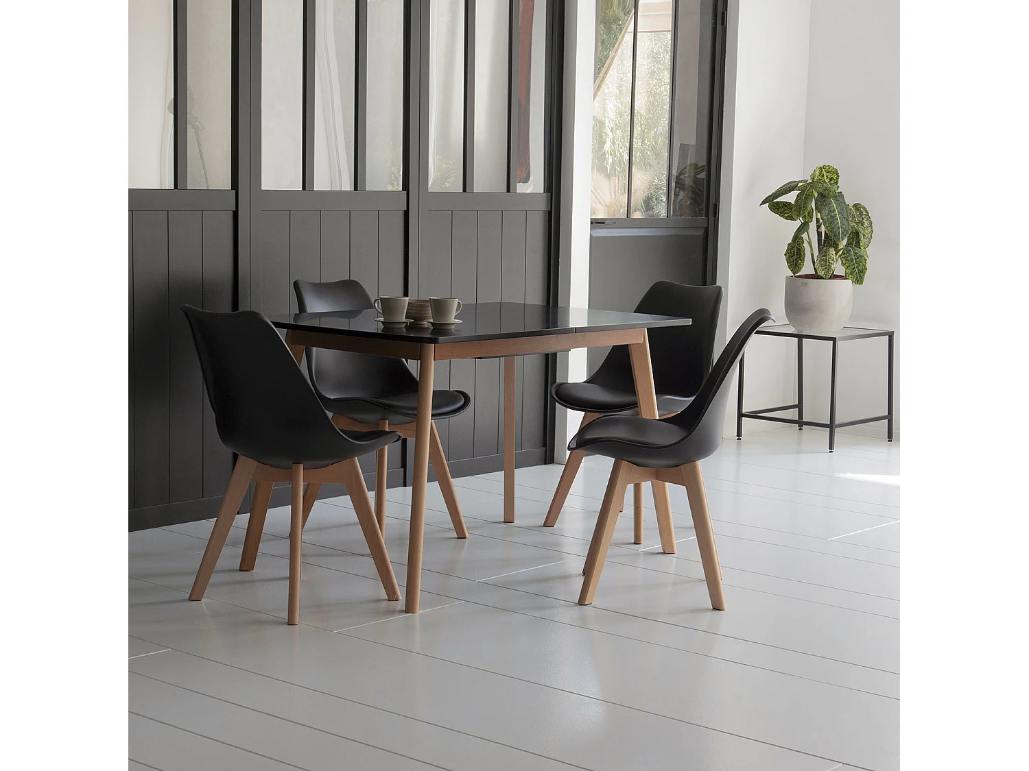 Ensemble table extensible 120/160cm HELGA et 4 chaises NORA noir - HAPPY GARDEN
