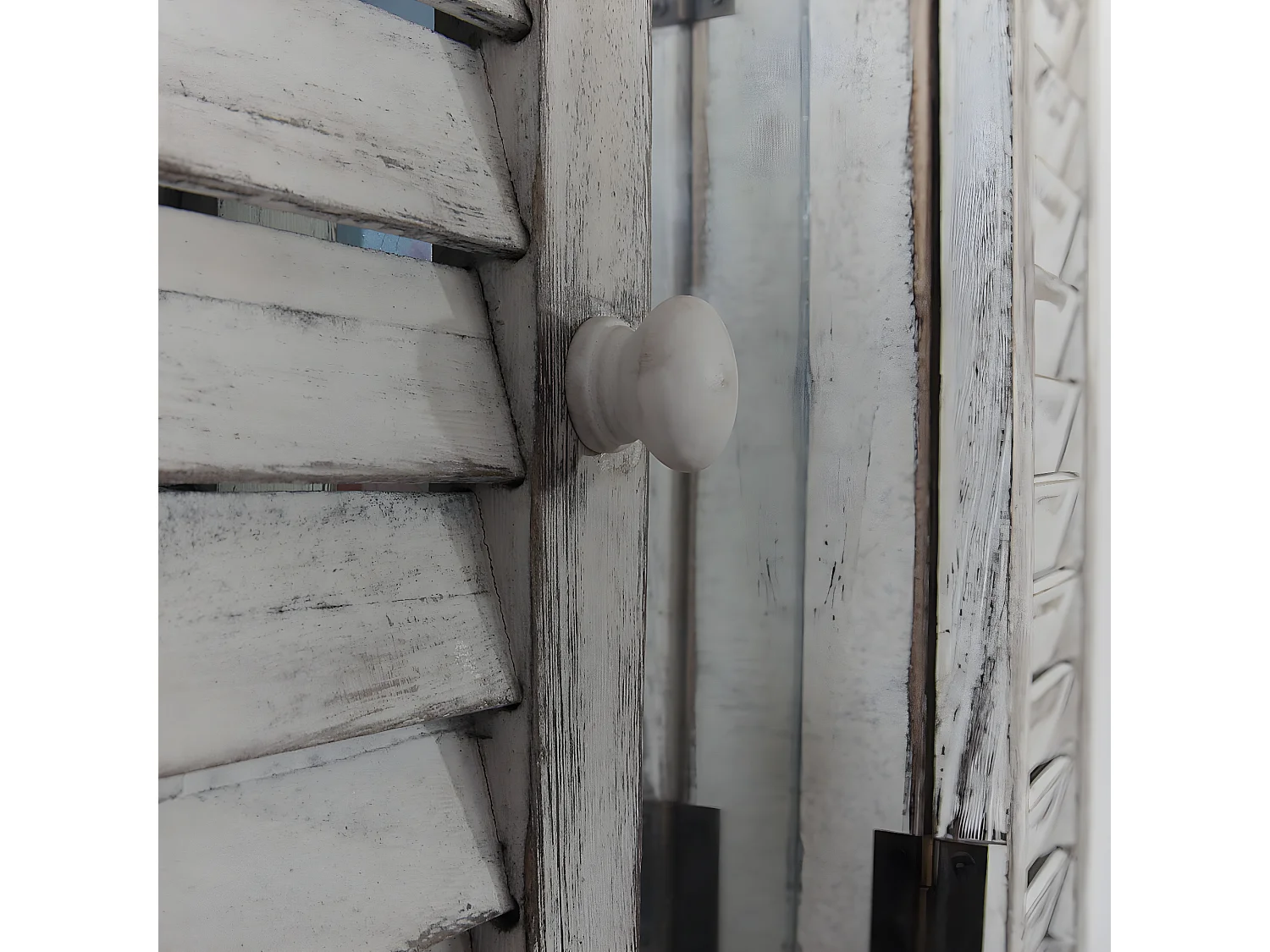 Wandspiegel mit Fensterläden, Grau shabby