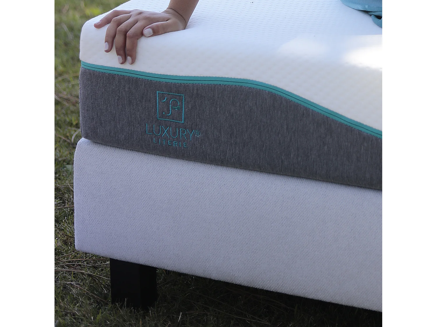 Sommier tapissier 160x200, gris, Gamme Prestige Hôtel, bois massif + pieds offerts