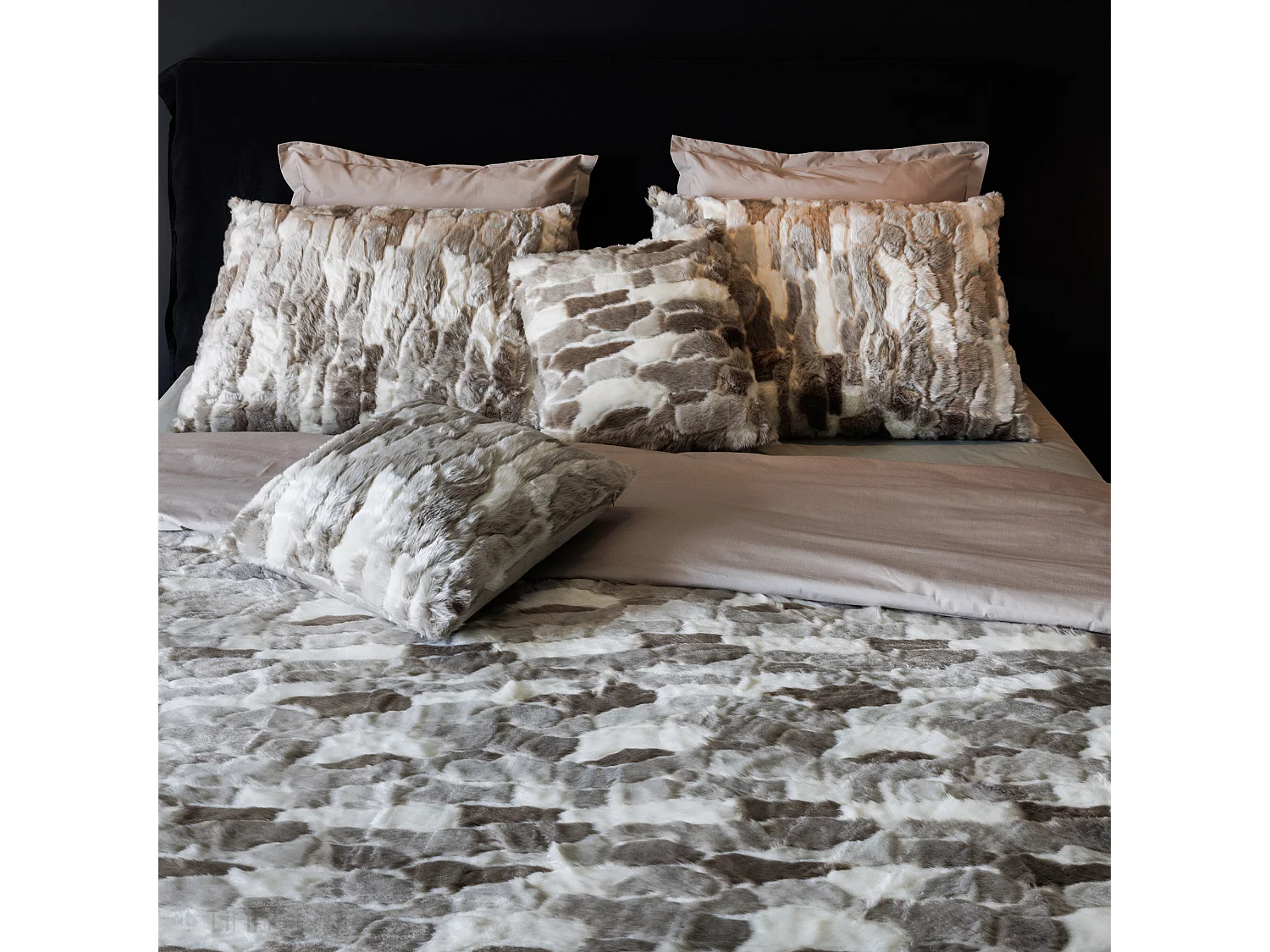 Plaid 150x200 cm LYNX fausse fourrure doublée velours Beige