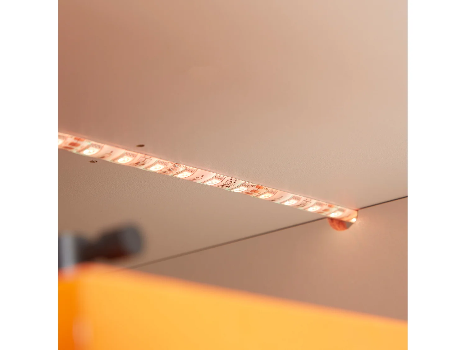 Meuble TV banc TV LED 2 étagères placards blanc laqué