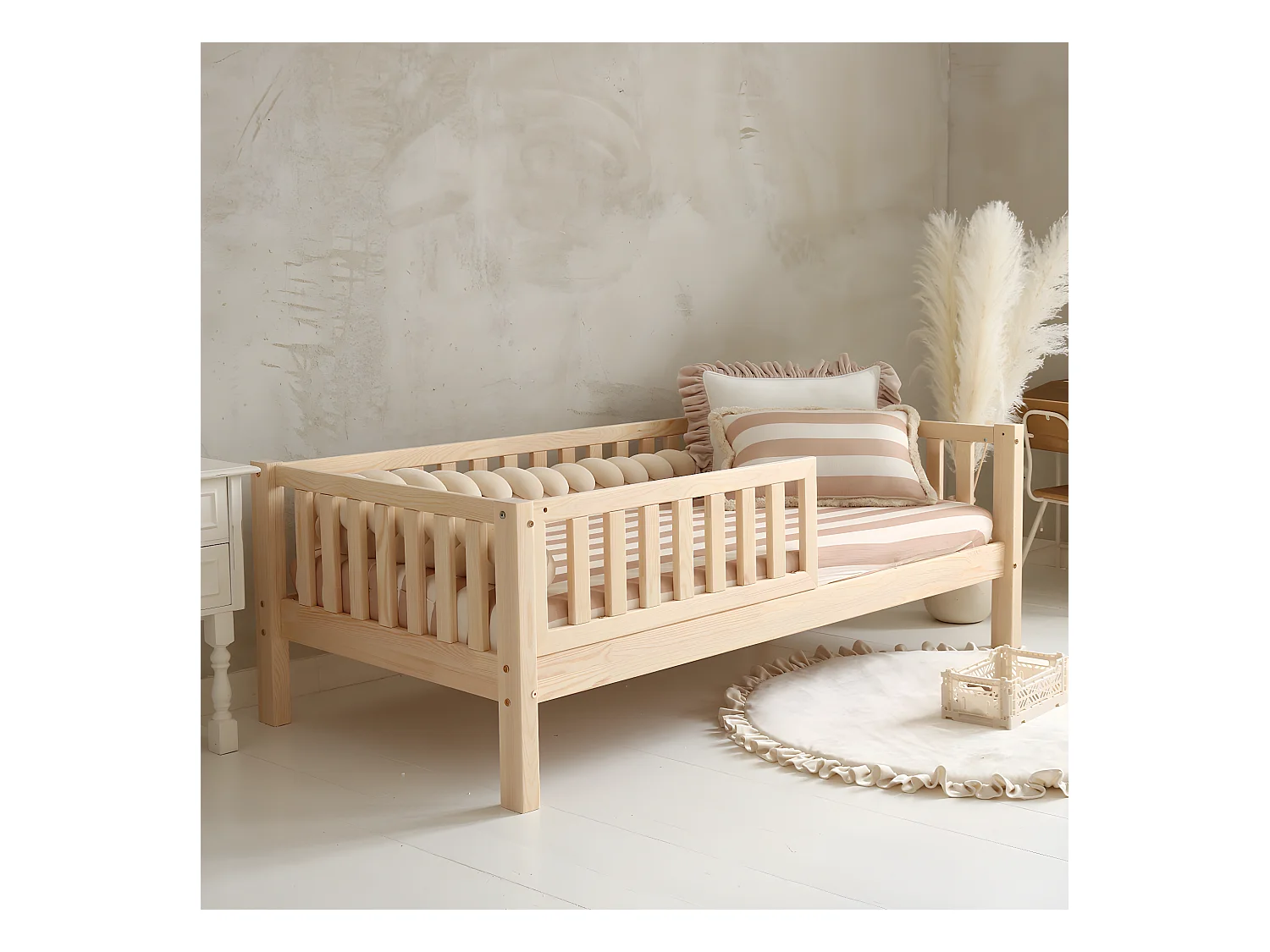 Cama 90x190 con barandilla y somier patas de 19 cm Agnès Madera