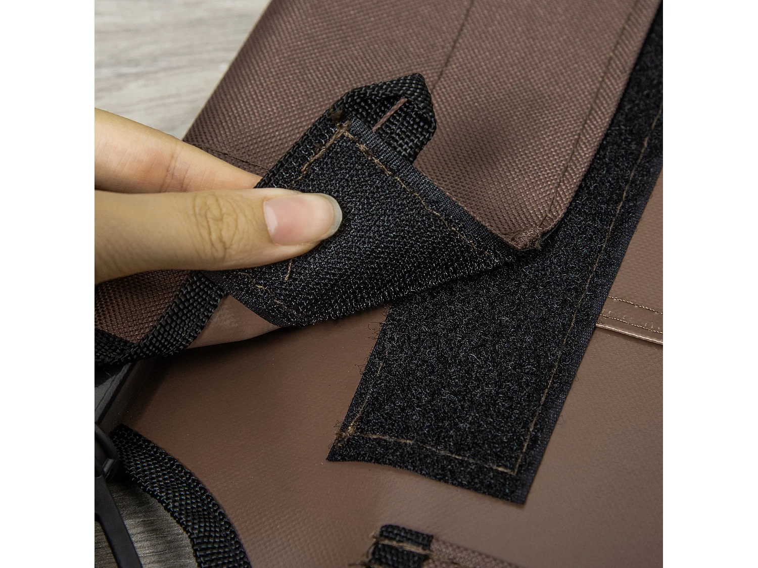 Lit pour chien chat sur pieds tissu oxford textilène micro-perforé 76L x 61l x 18H cm marron noir