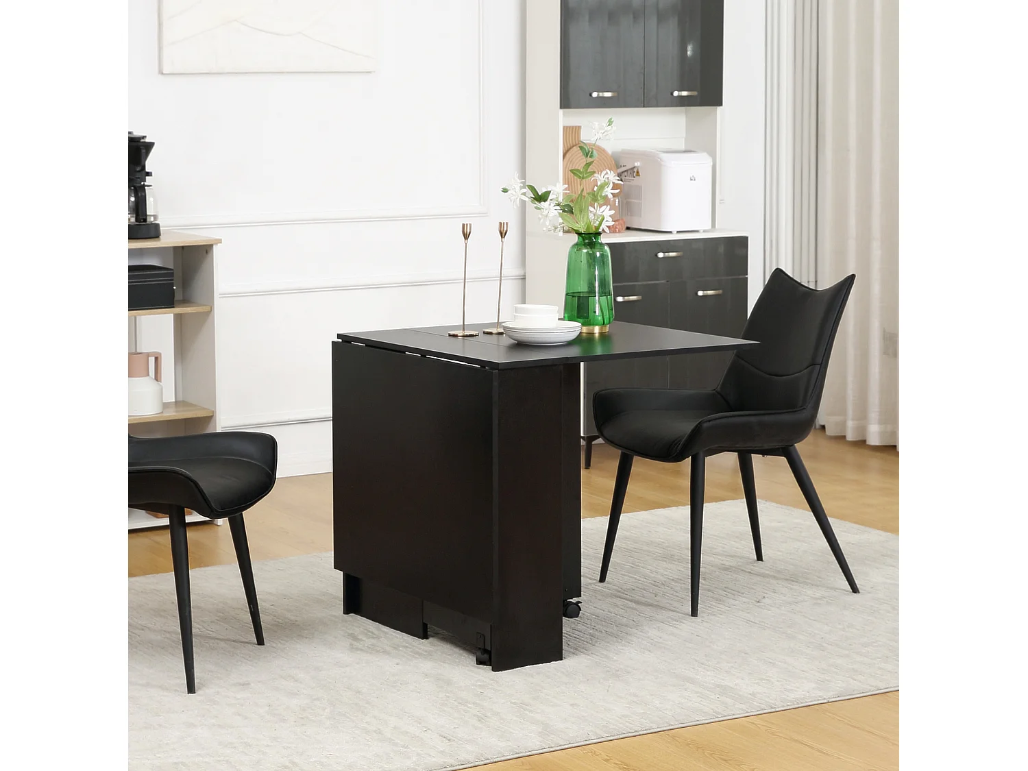Table pliante sur roulettes 140L x 75l x 74H cm 2 étagères intégrées panneaux noir