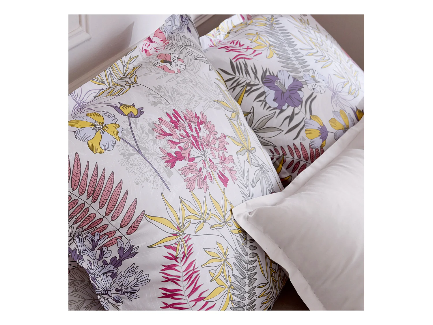 Parure de lit 260x240 cm satin de coton ANAÏS multicolore 3 pièces