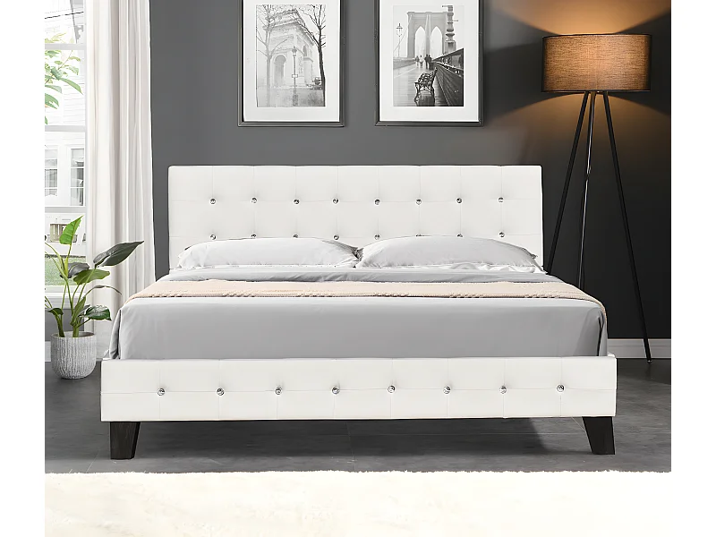 Lit 140x200 cm avec sommier, tête de lit capitonnée blanche, 13 lattes, pieds 10 cm,