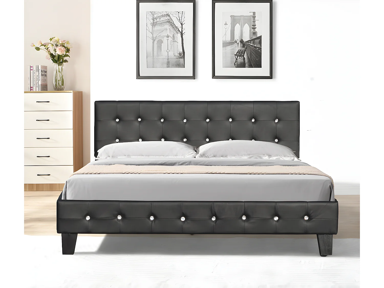 Lit 140x200 cm avec Sommier et Tête de Lit Capitonnée Noir, Pieds 10 cm, 13 Lattes, PVC Simili