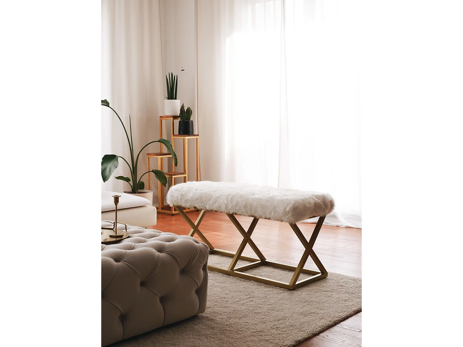 banquette style industriel Lemed L100cm Métal Or et Tissu peluche Blanc