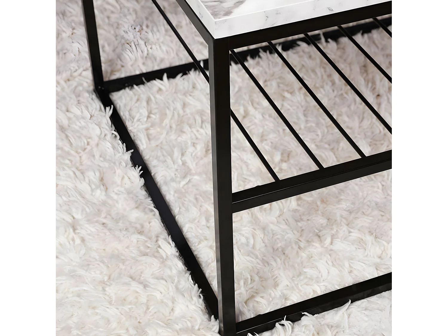 Table basse Cunha L95xP55cm Métal Noir et Bois Effet marbre Blanc