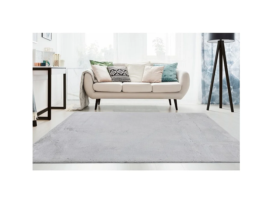 Teppich 170x120cm, Design E005N in Silberfarbe - Komfort und Eleganz für Ihr Interieur