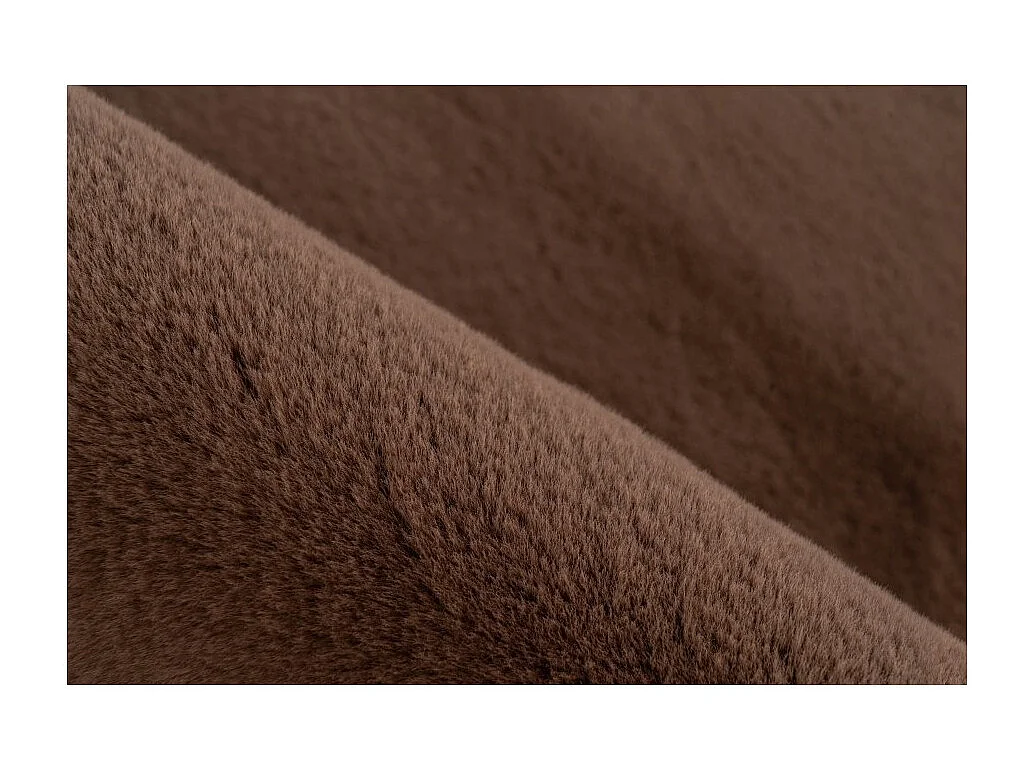 Teppich 170x120cm, Design E005N in Braun - Komfort und Eleganz für Ihr Interieur
