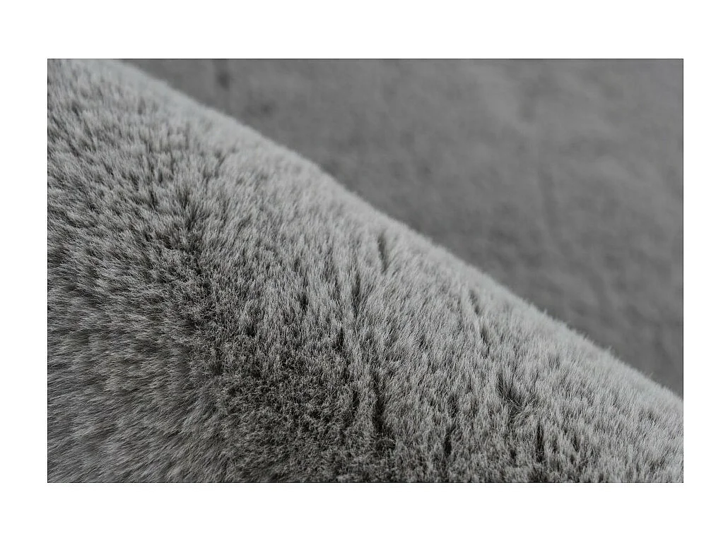 Tapijt 150x80cm, design E005N in grijs - Comfort en elegantie voor uw interieur.