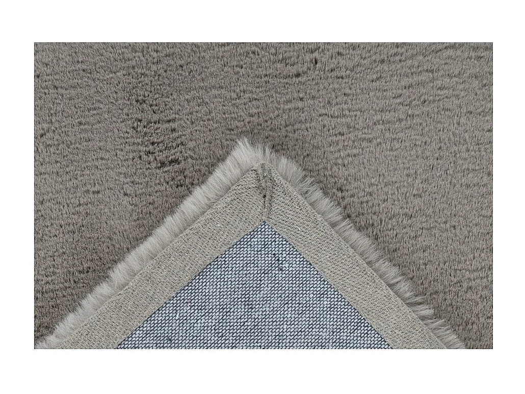 Tapis 150x80cm, design E005N coloris taupe - Confort et élégance pour votre intérieur