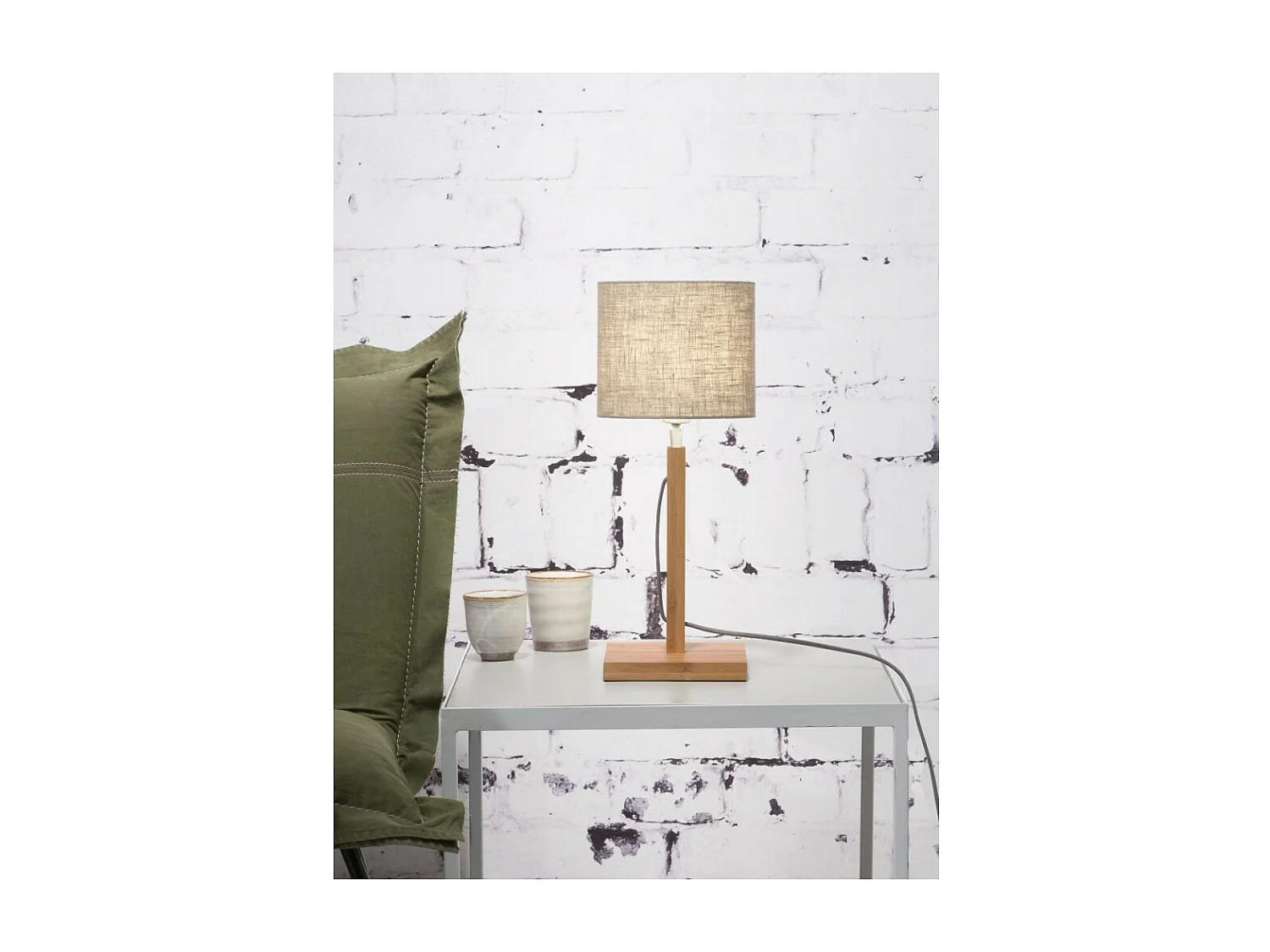 Lampe de table avec tige de bambou marron et abat-jour gris tourterelle