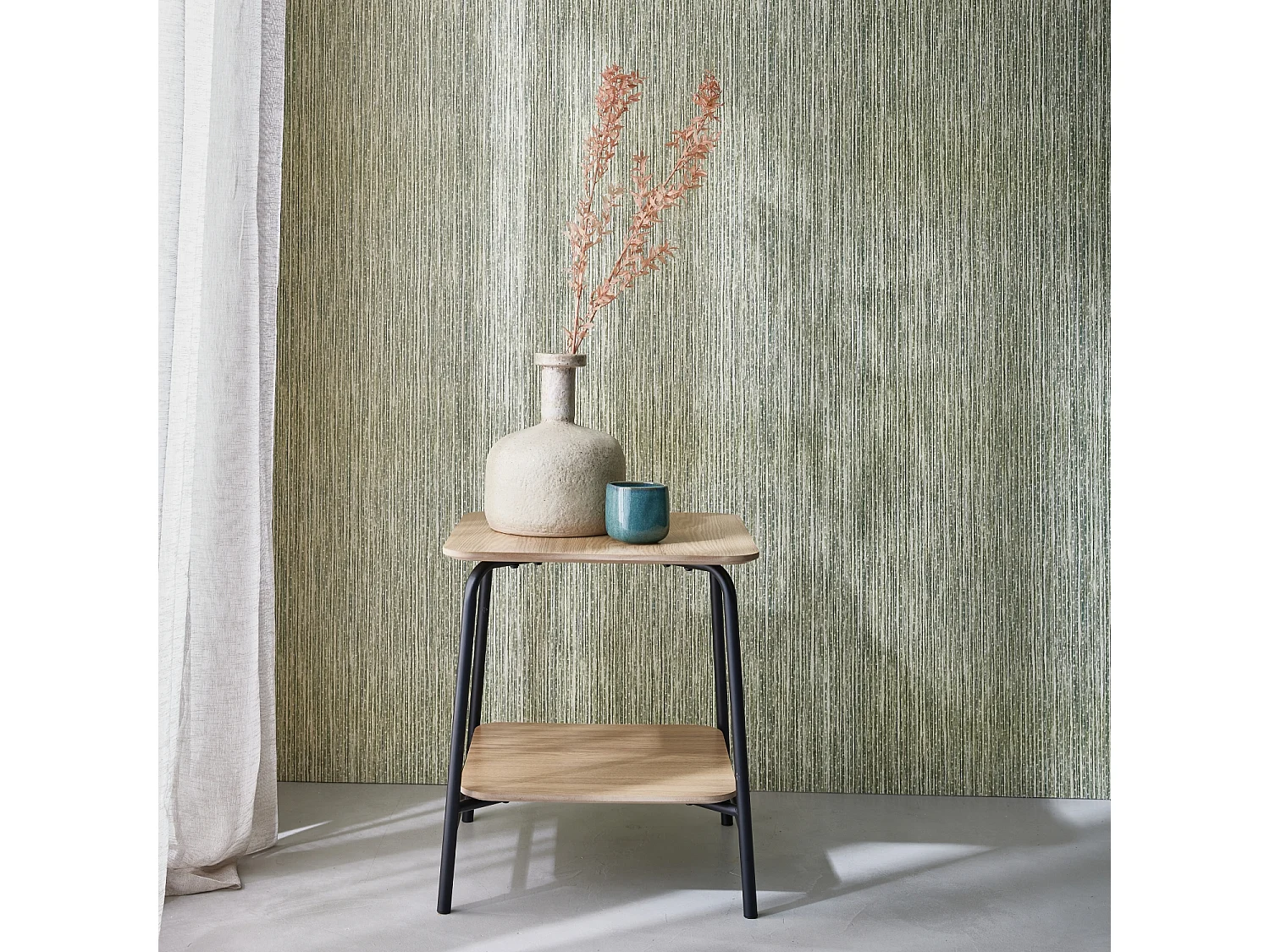 Table de chevet effet table d'école en décor bois avec structure en acier - 1 étagère centrale