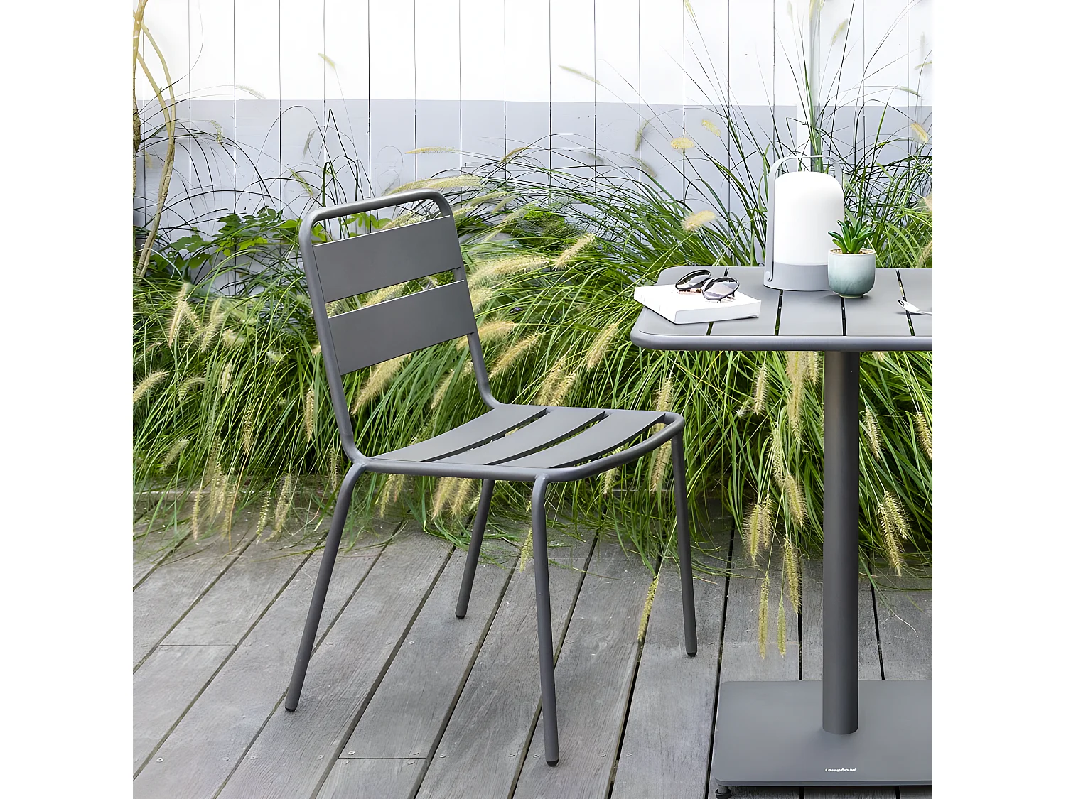 Chaise de jardin métal Phuket graphite Hespéride