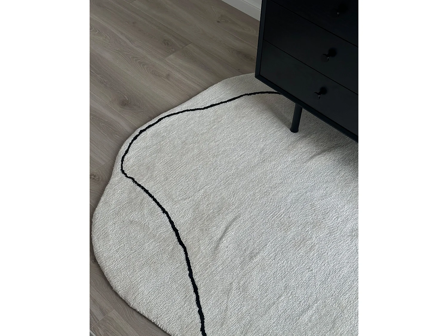 Teppich Viskose beige / schwarz 160 x 230 cm geometrisches Muster Kurzflor DERA