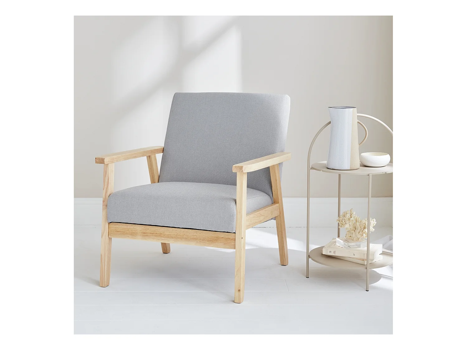 Poltrona scandinava in legno e tessuto, grigio chiaro