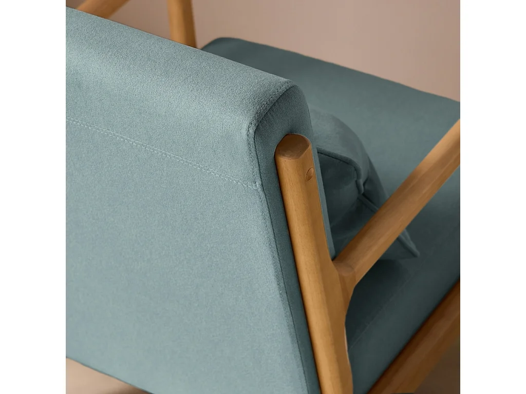 Poltrona scandinava in legno e tessuto con braccioli Blu - 65x80x79 cm