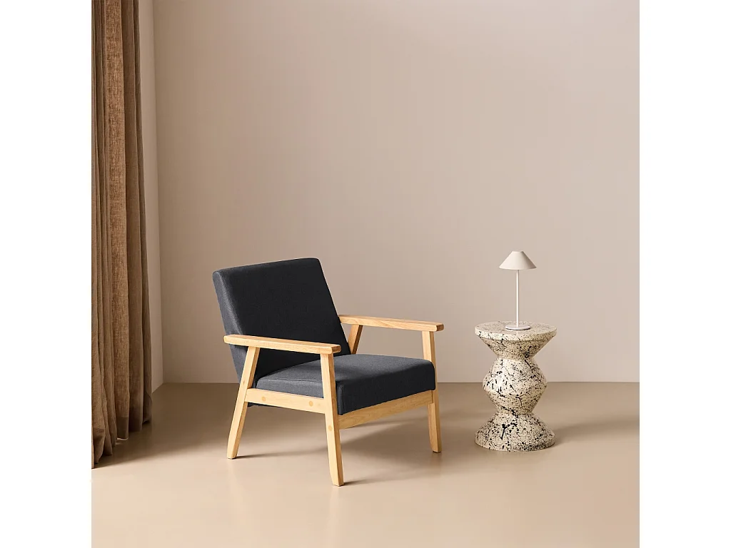 Fauteuil scandinave en bois et tissu gris foncé. Isak. L 64 x P 69.5 x H 73cm