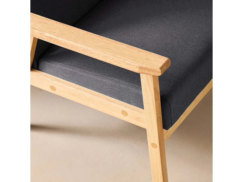 Fauteuil scandinave en bois et tissu gris foncé. Isak. L 64 x P 69.5 x H 73cm