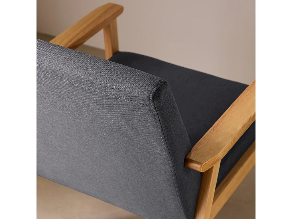 Fauteuil scandinave en bois et tissu gris foncé. Isak. L 64 x P 69.5 x H 73cm