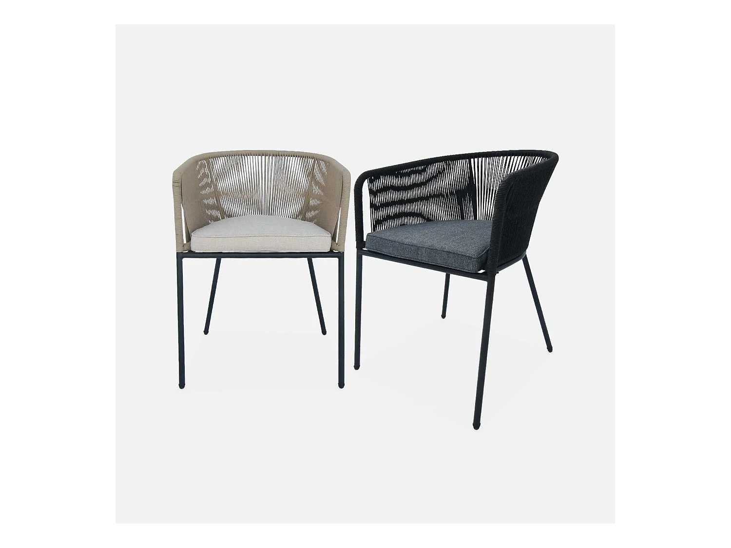 Lot de 4 fauteuils de jardin en corde noire et acier galvanisé. coussin gris